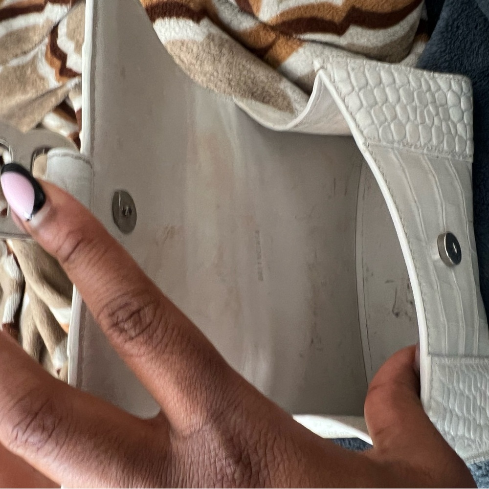 Balenciaga White Croc-Embossed Clutch - Picture 5 of 5